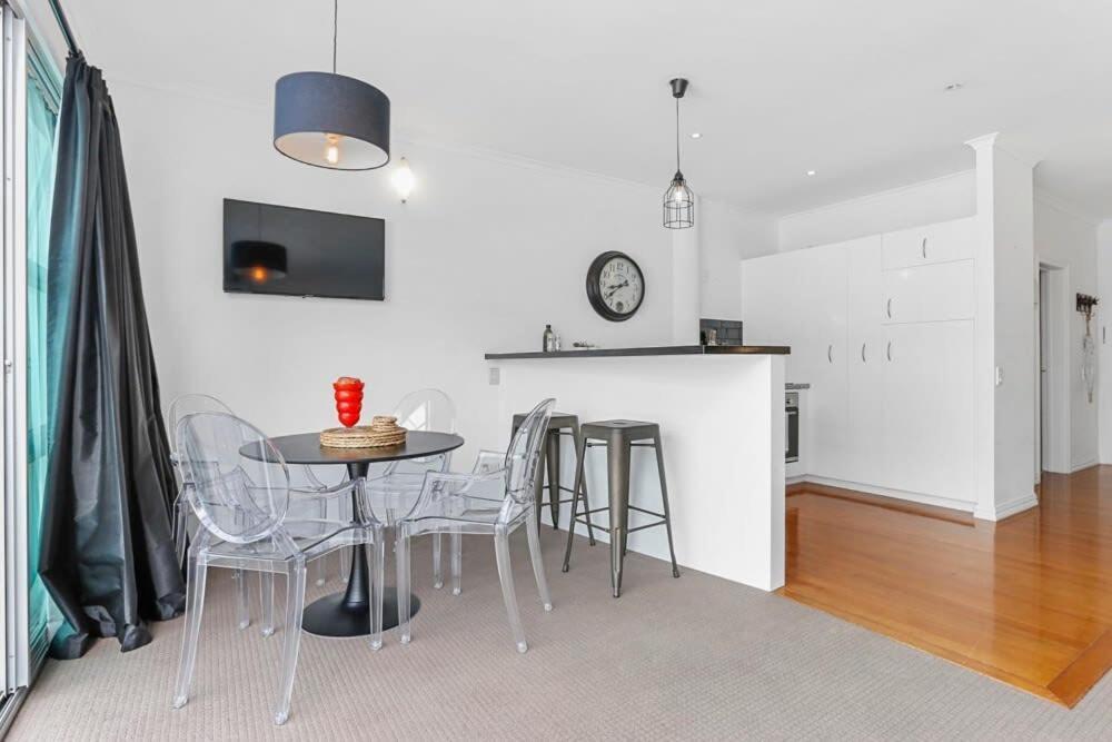 Funky One Bedroom Apartment On Princes Wharf Auckland Bagian luar foto
